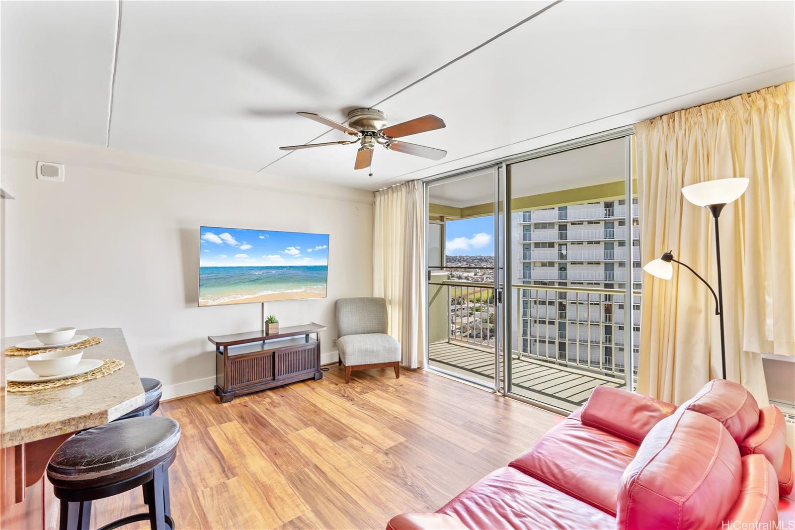 2522 Date Street  Unit 1605
