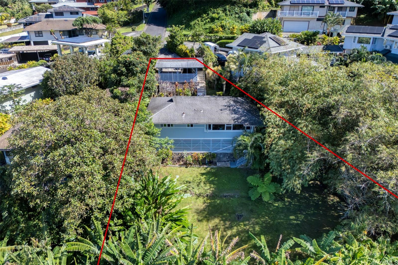 Photo 19 of 25