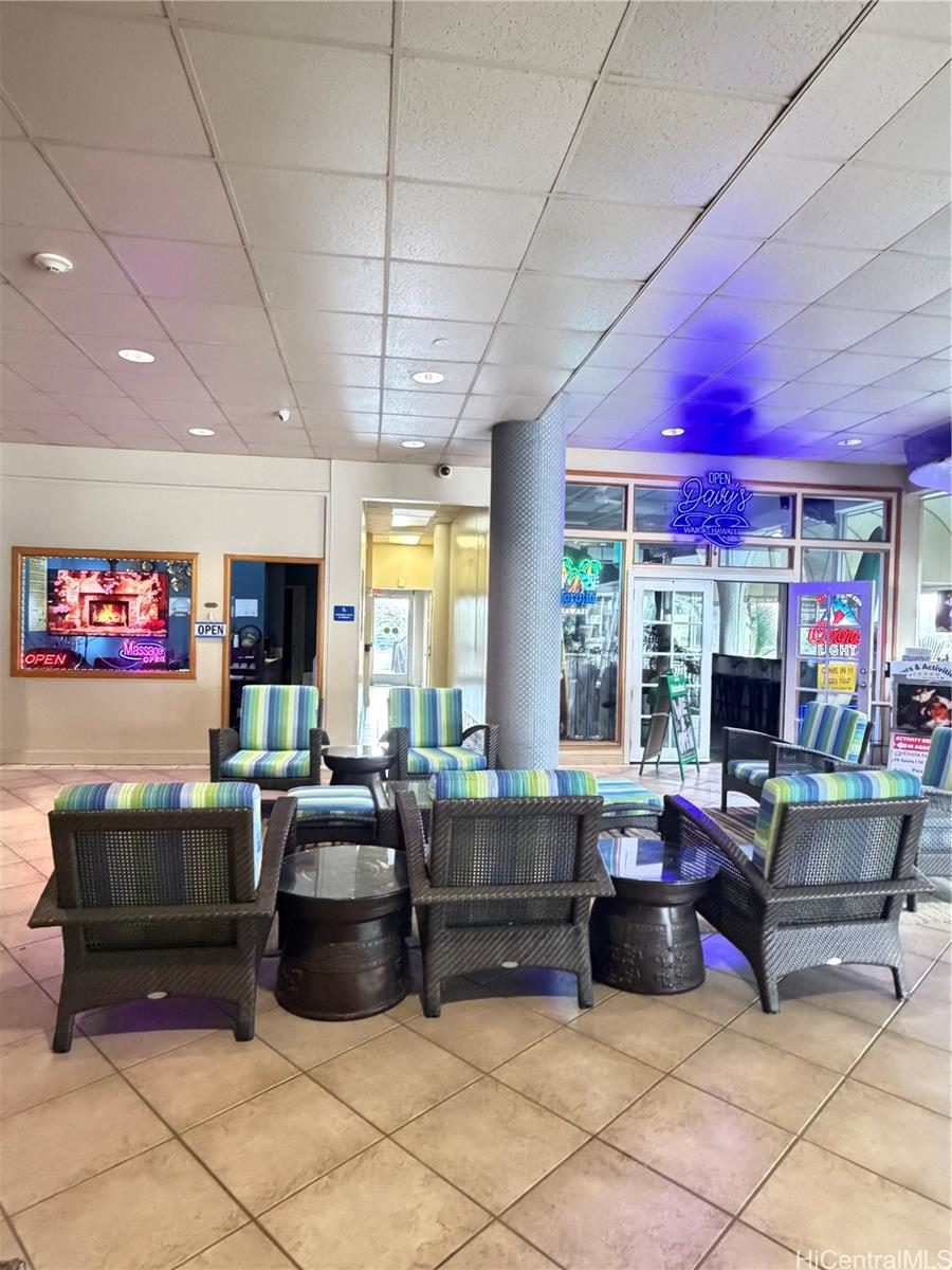 Photo 17 of 21