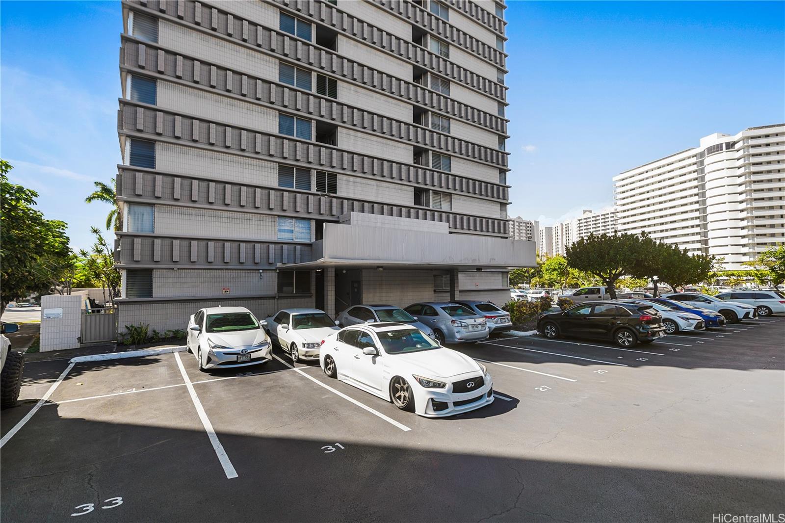 1099 Ala Napunani Street  Unit 602