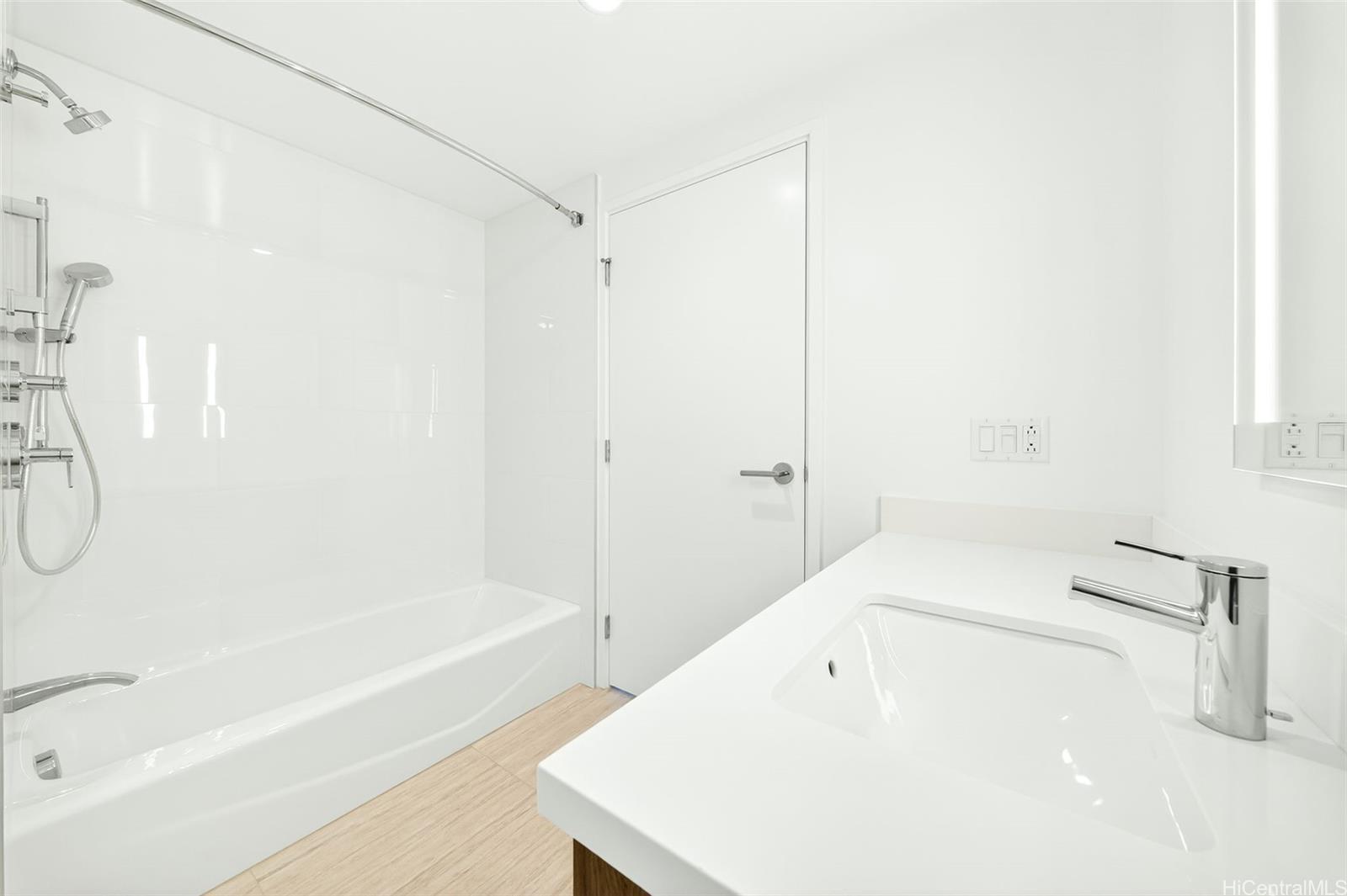 1500 Rycroft Street  Unit 4018R