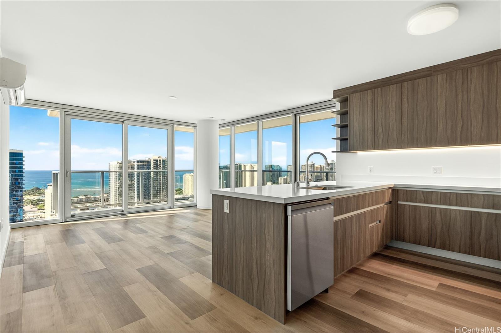 1500 Rycroft Street  Unit 4018R