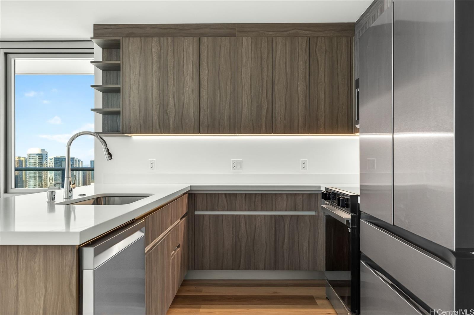 1500 Rycroft Street  Unit 4018R