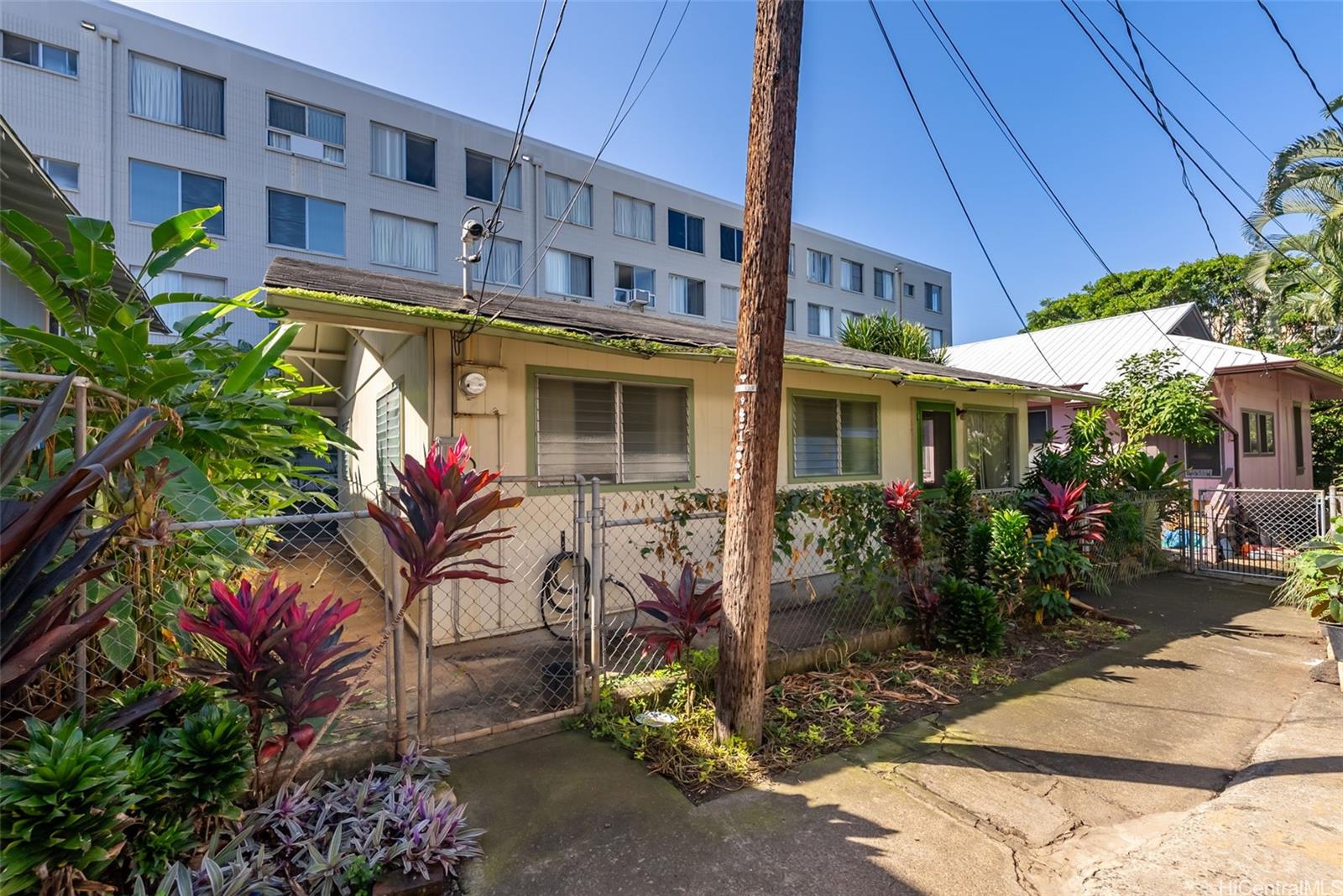 1632-A Leilehua Lane