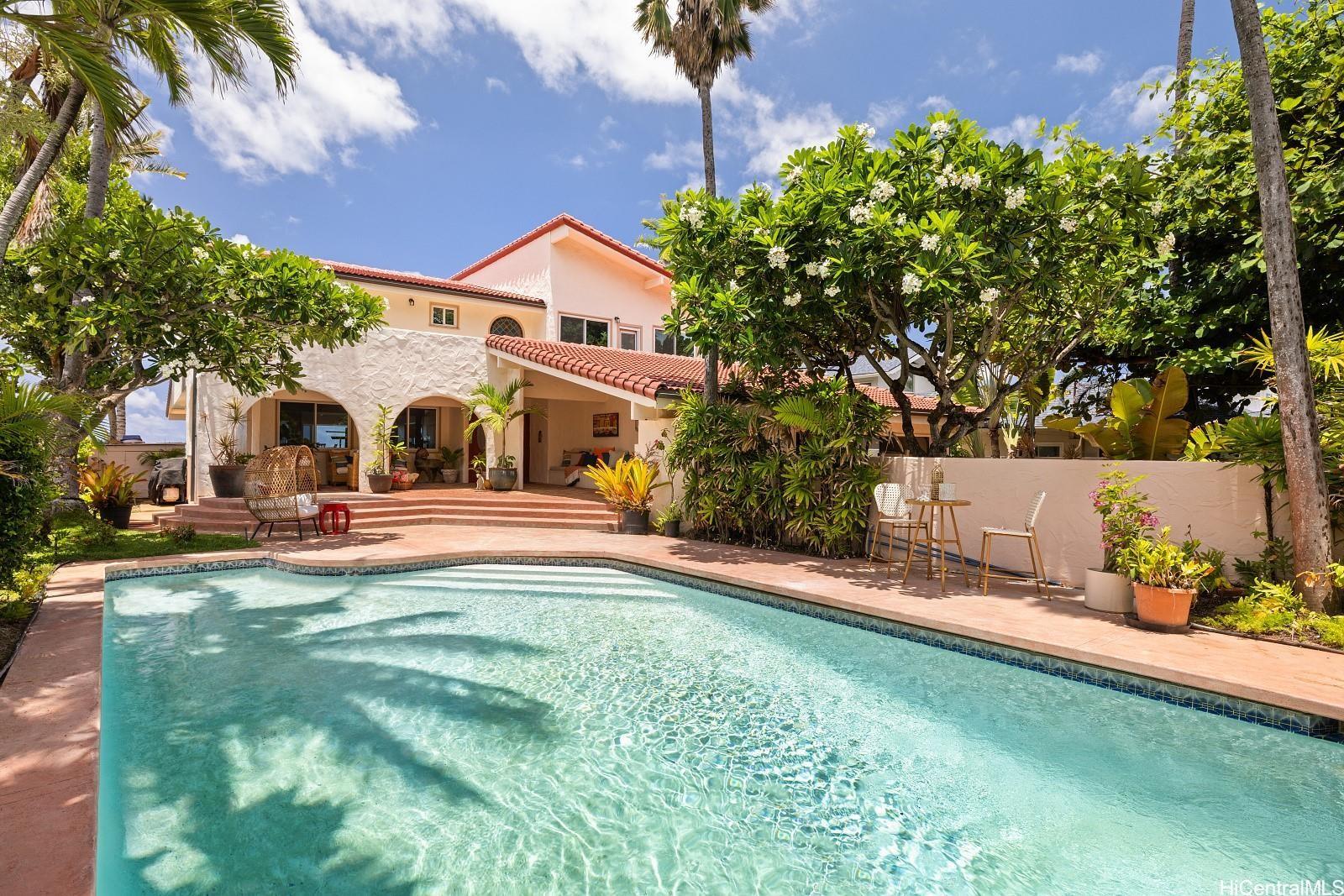 846 Mokulua Drive