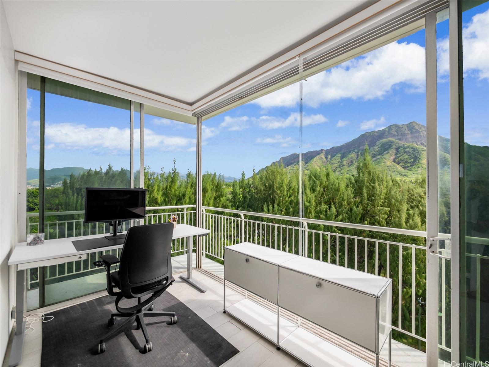 2969 Kalakaua Avenue  Unit 505