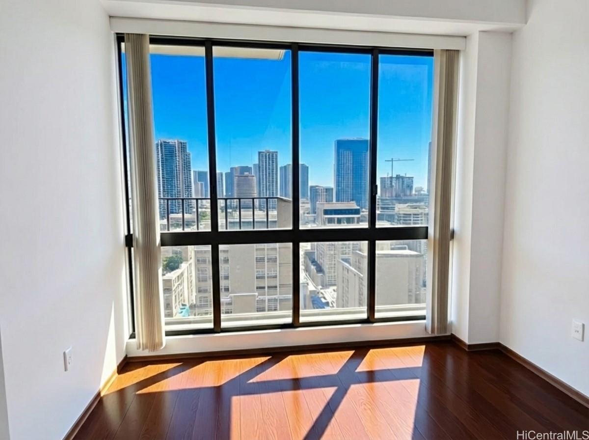 225 Queen Street  Unit 19F