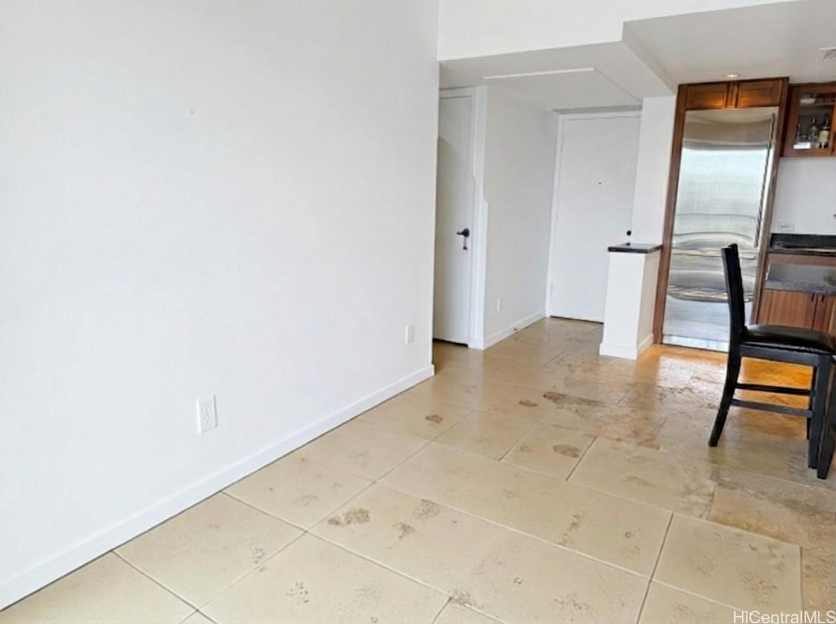 225 Queen Street  Unit 19F