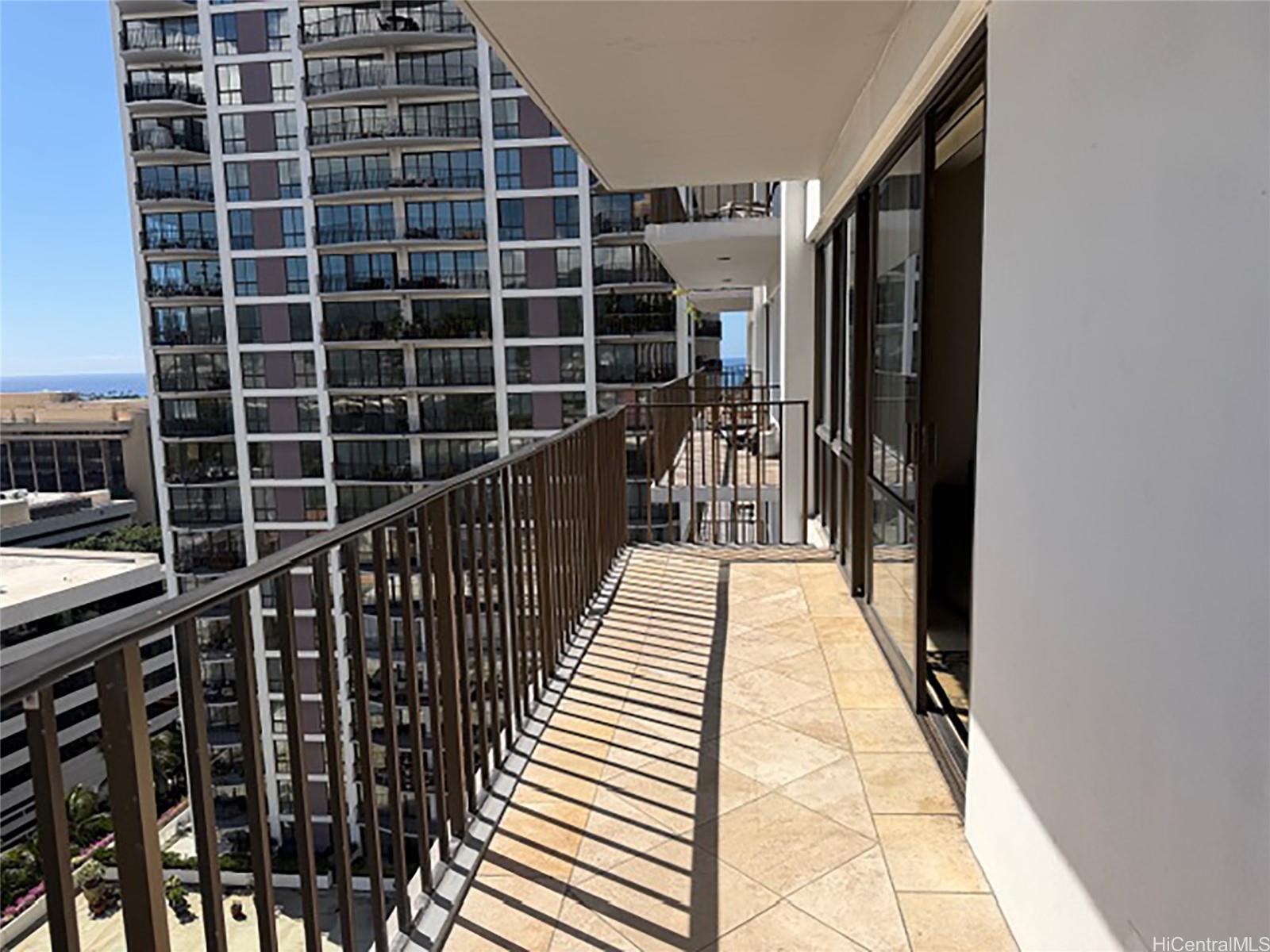 225 Queen Street  Unit 19F