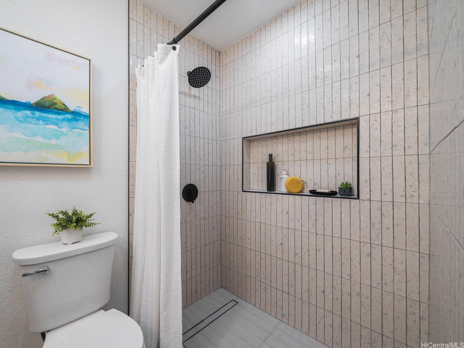 95-664 Wikao Street  Unit L205