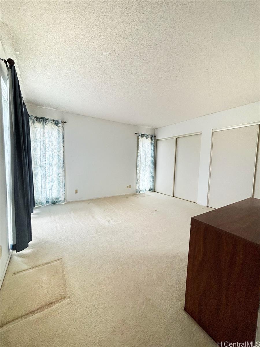 Photo 10 of 22