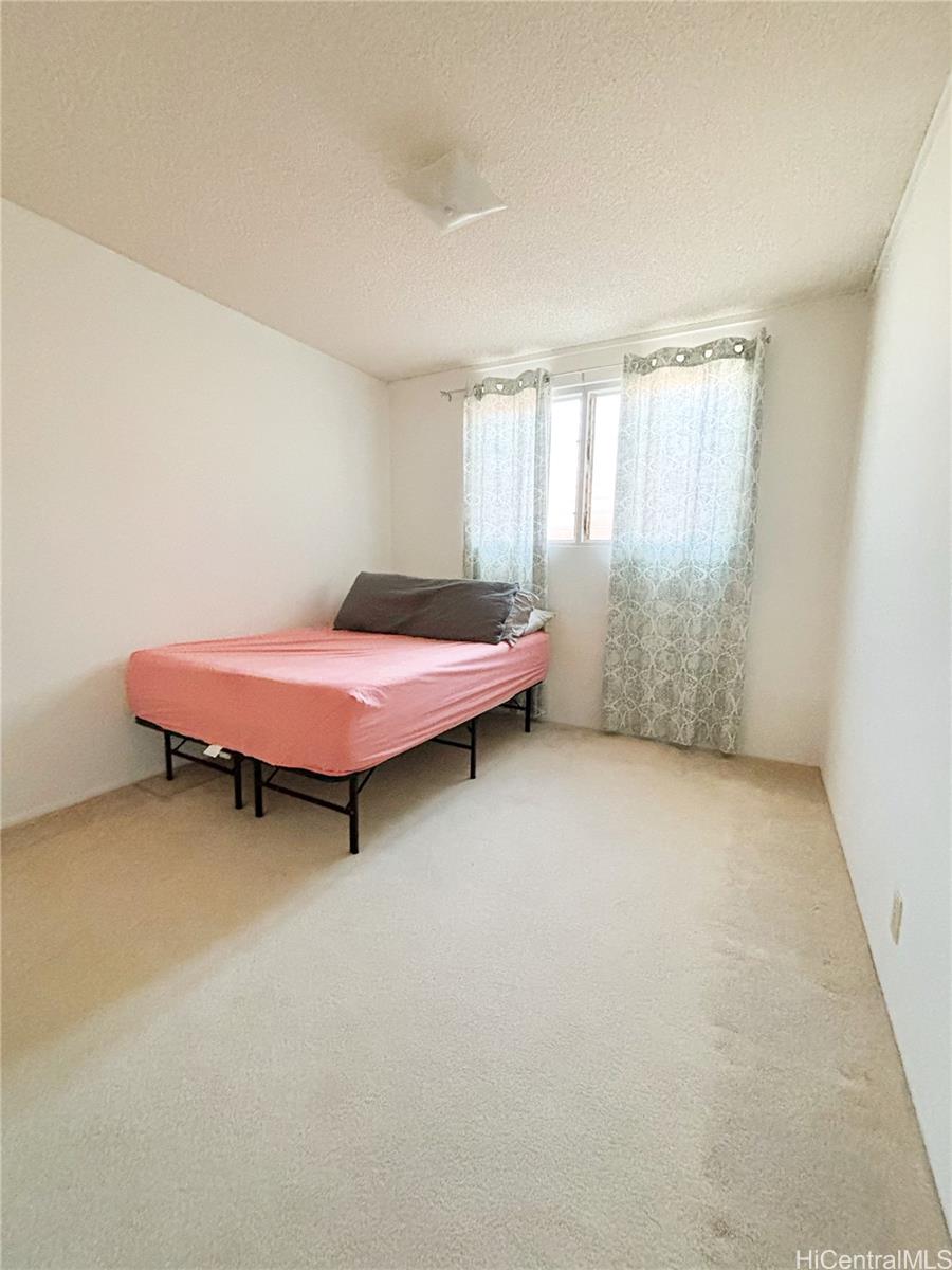 Photo 16 of 22