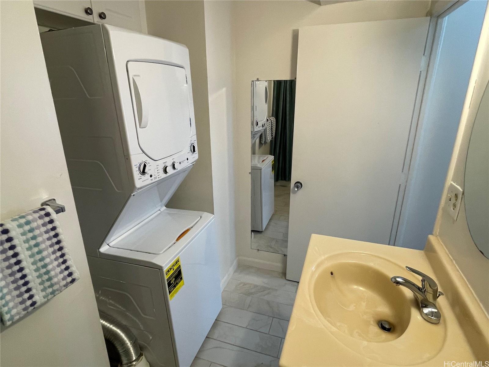 2488 Kapiolani Boulevard  Unit 604