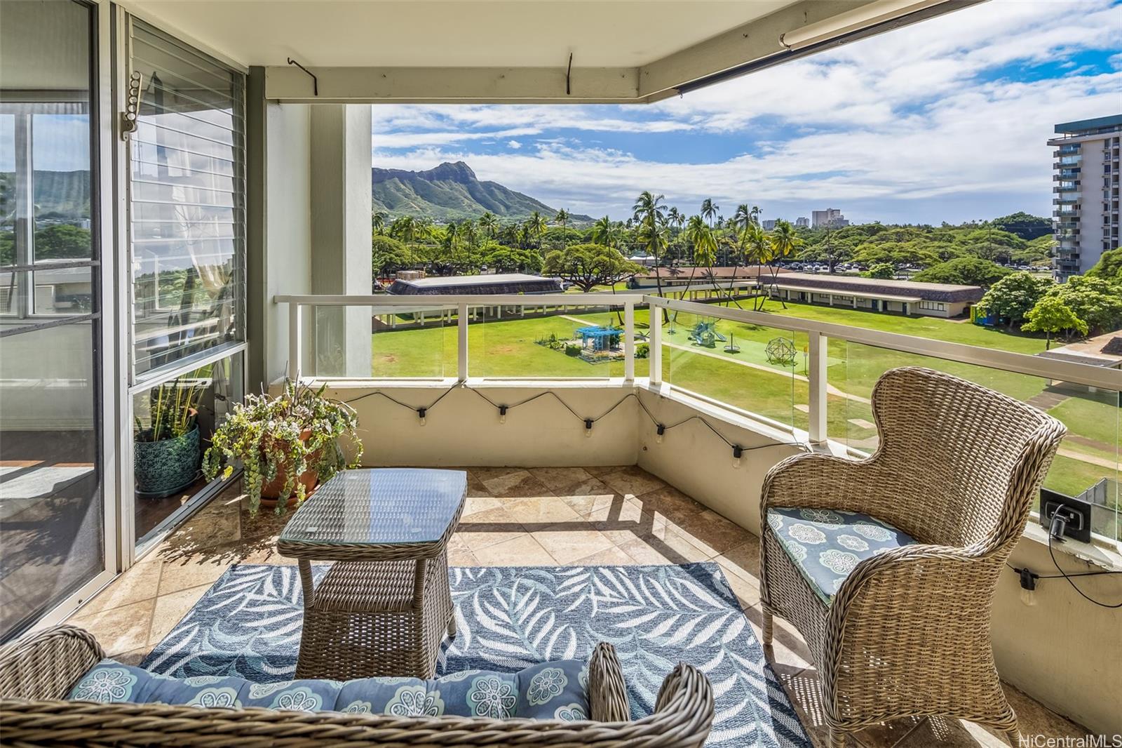 2600 Pualani Way 601