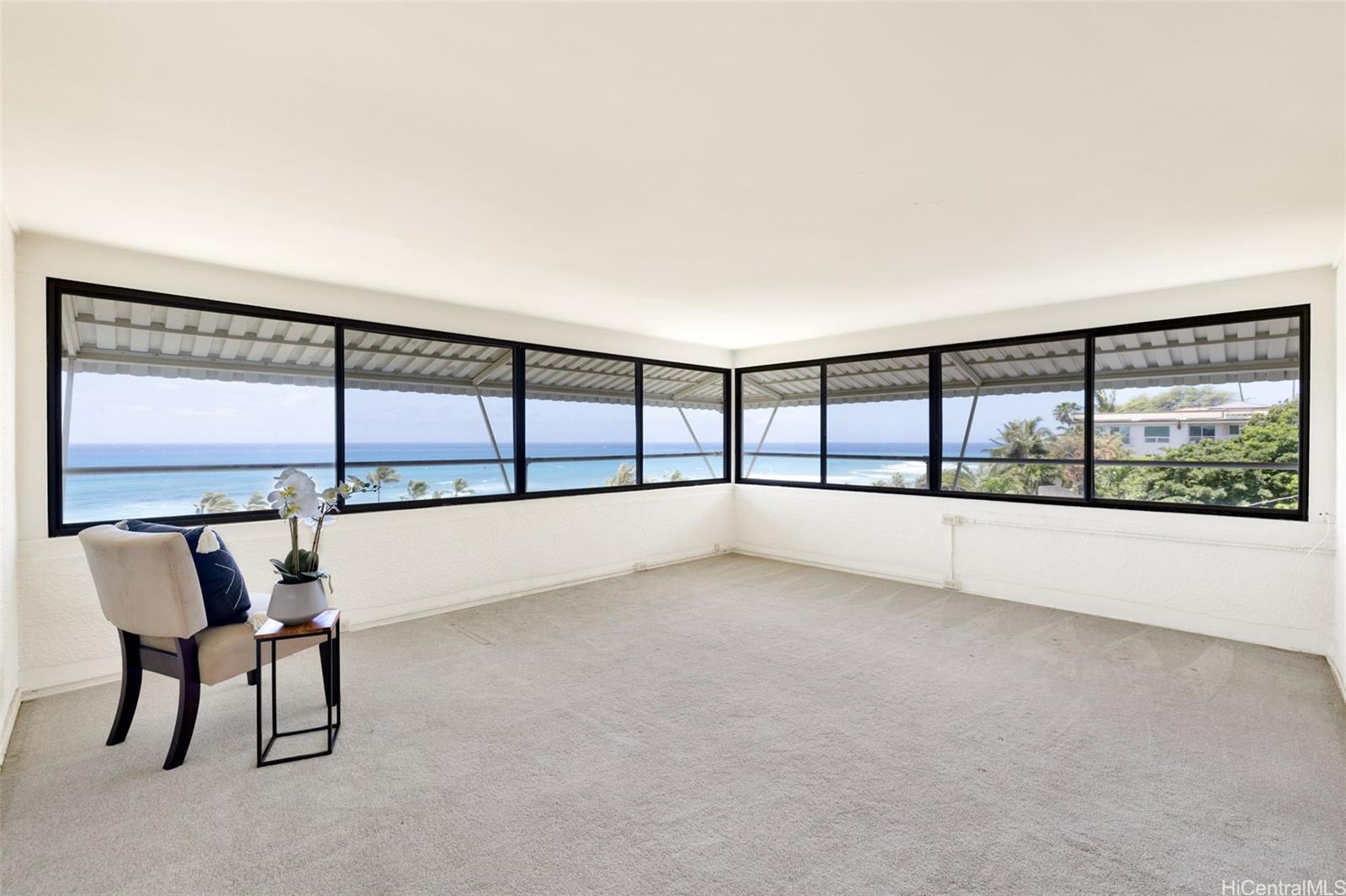 3647 Diamond Head Road