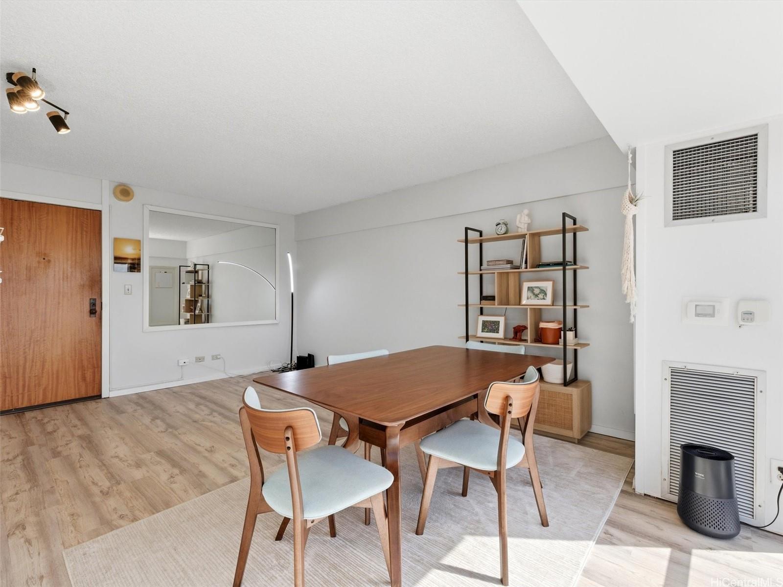 1750 Kalakaua Avenue  Unit 1903