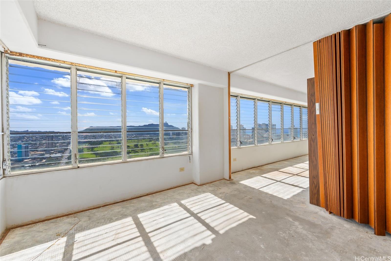 2525 Date Street  Unit 3402