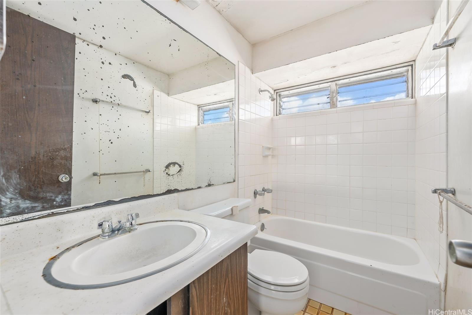 2525 Date Street  Unit 3402