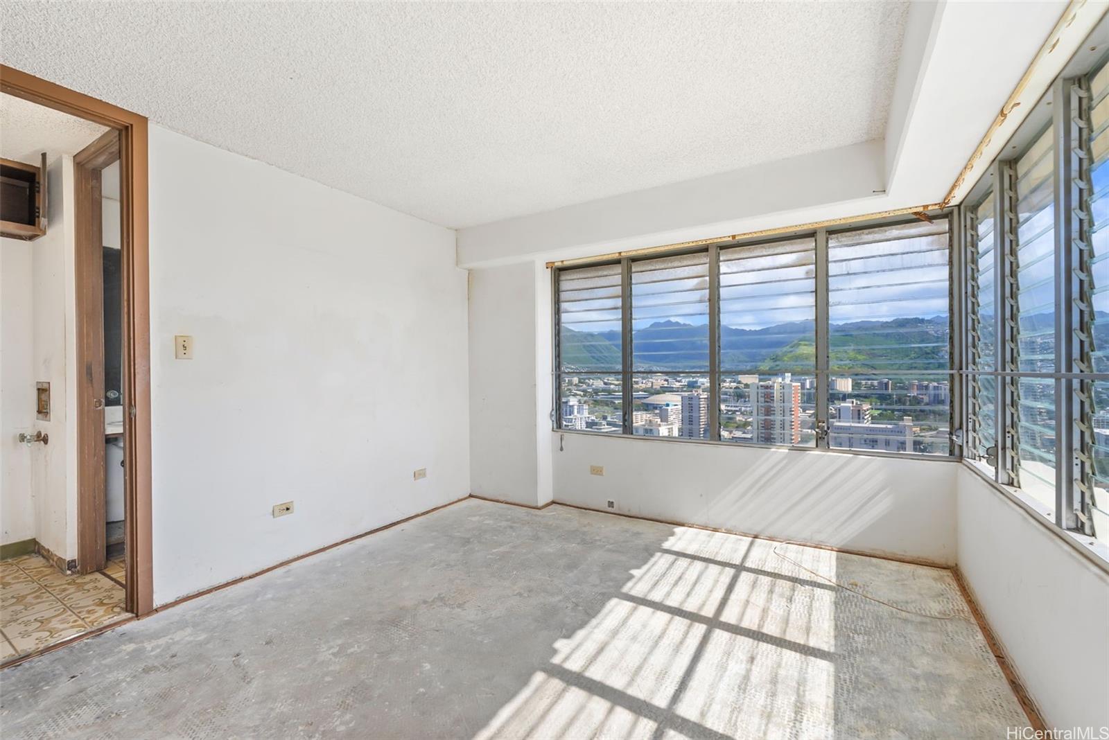 2525 Date Street  Unit 3402