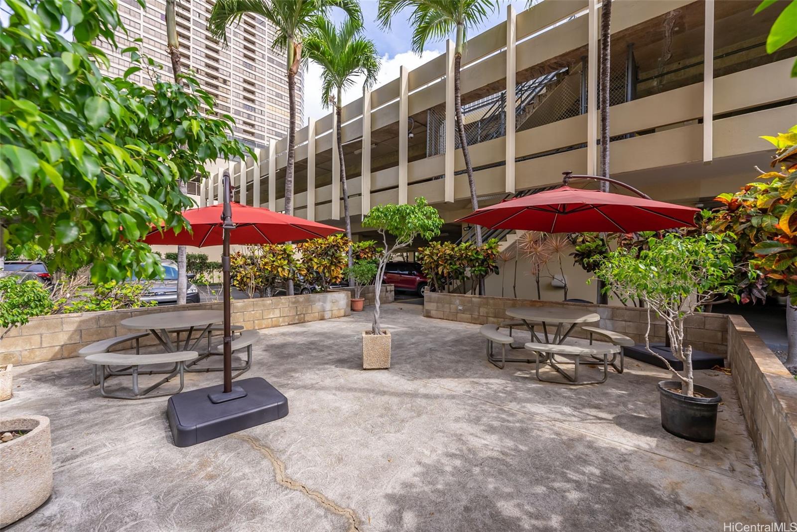 2525 Date Street  Unit 3402