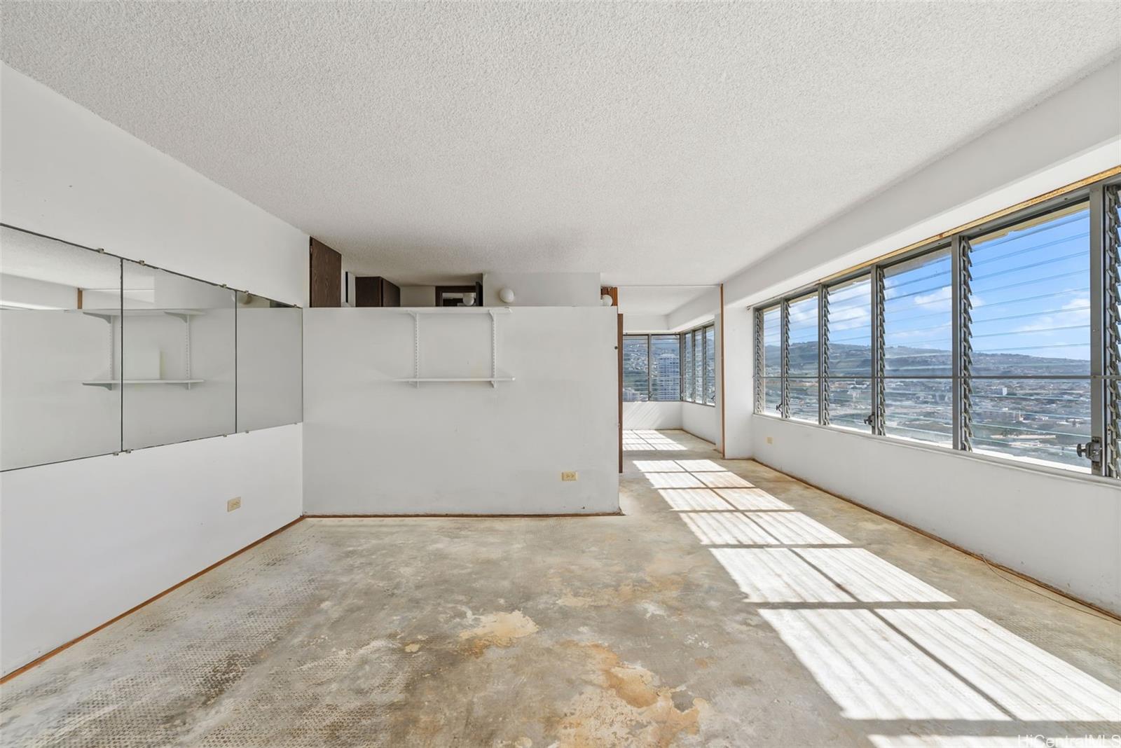 2525 Date Street  Unit 3402