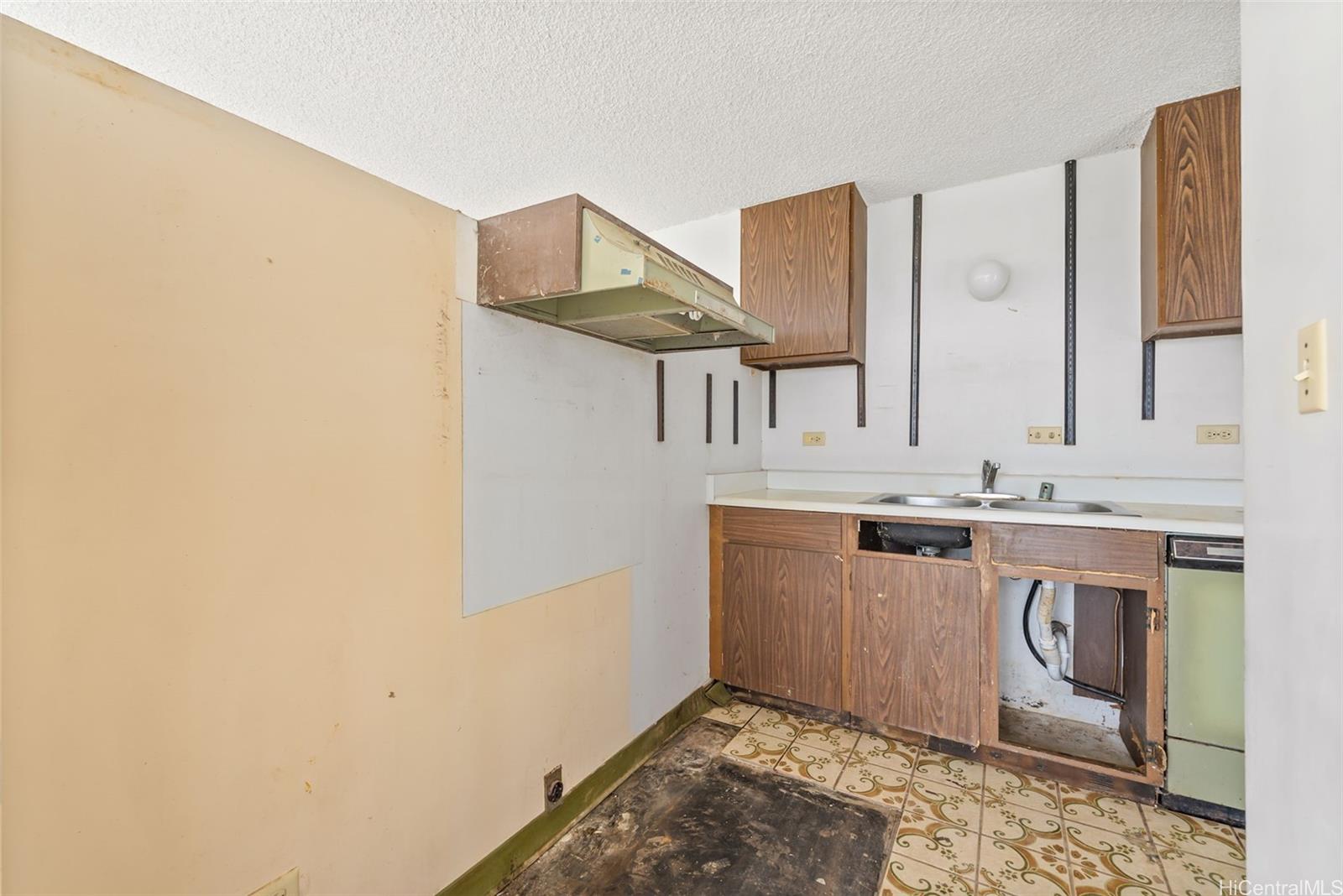2525 Date Street  Unit 3402