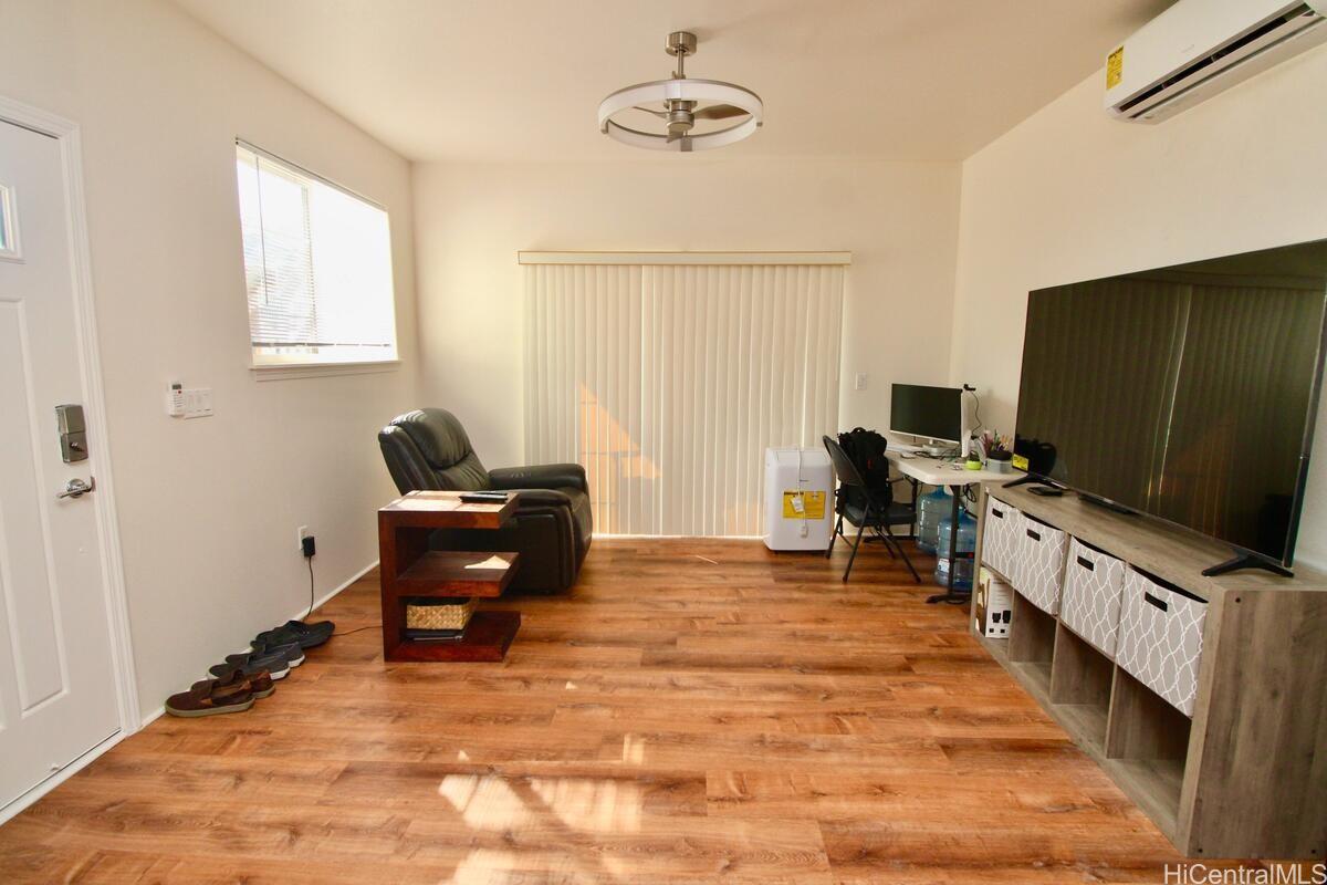Photo 2 of 25