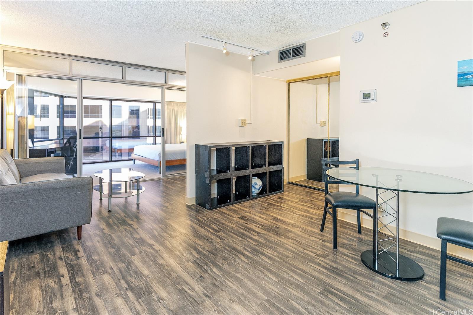 1088 Bishop Street  Unit 2001
