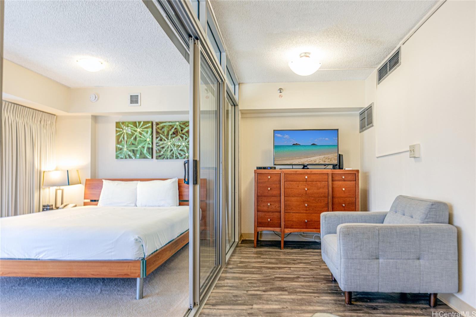 1088 Bishop Street  Unit 2001
