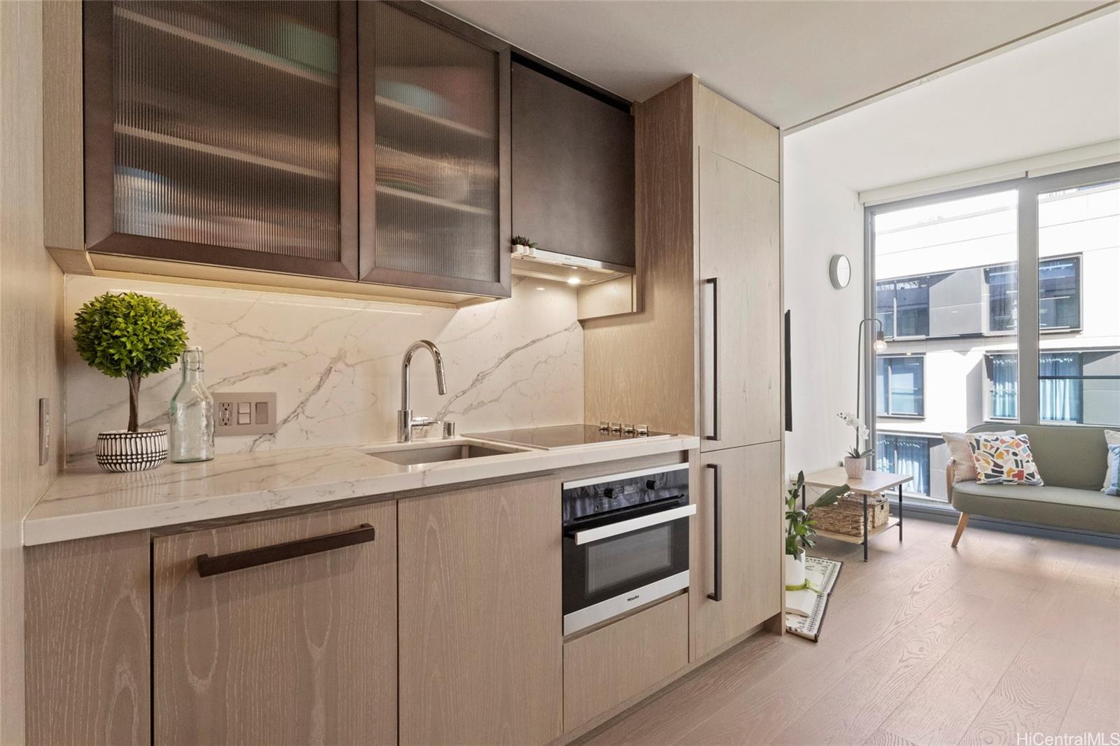 1000 Auahi Street  Unit 633