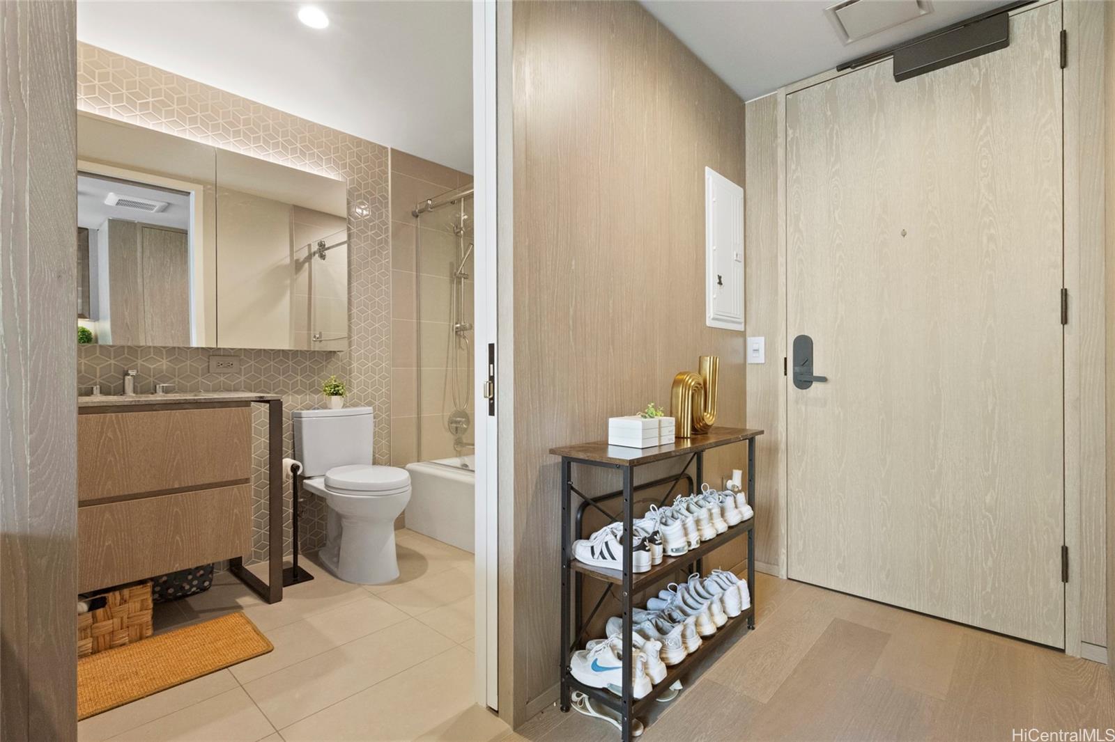 1000 Auahi Street  Unit 633