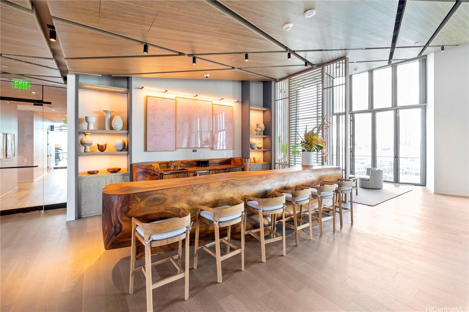 1000 Auahi Street  Unit 633