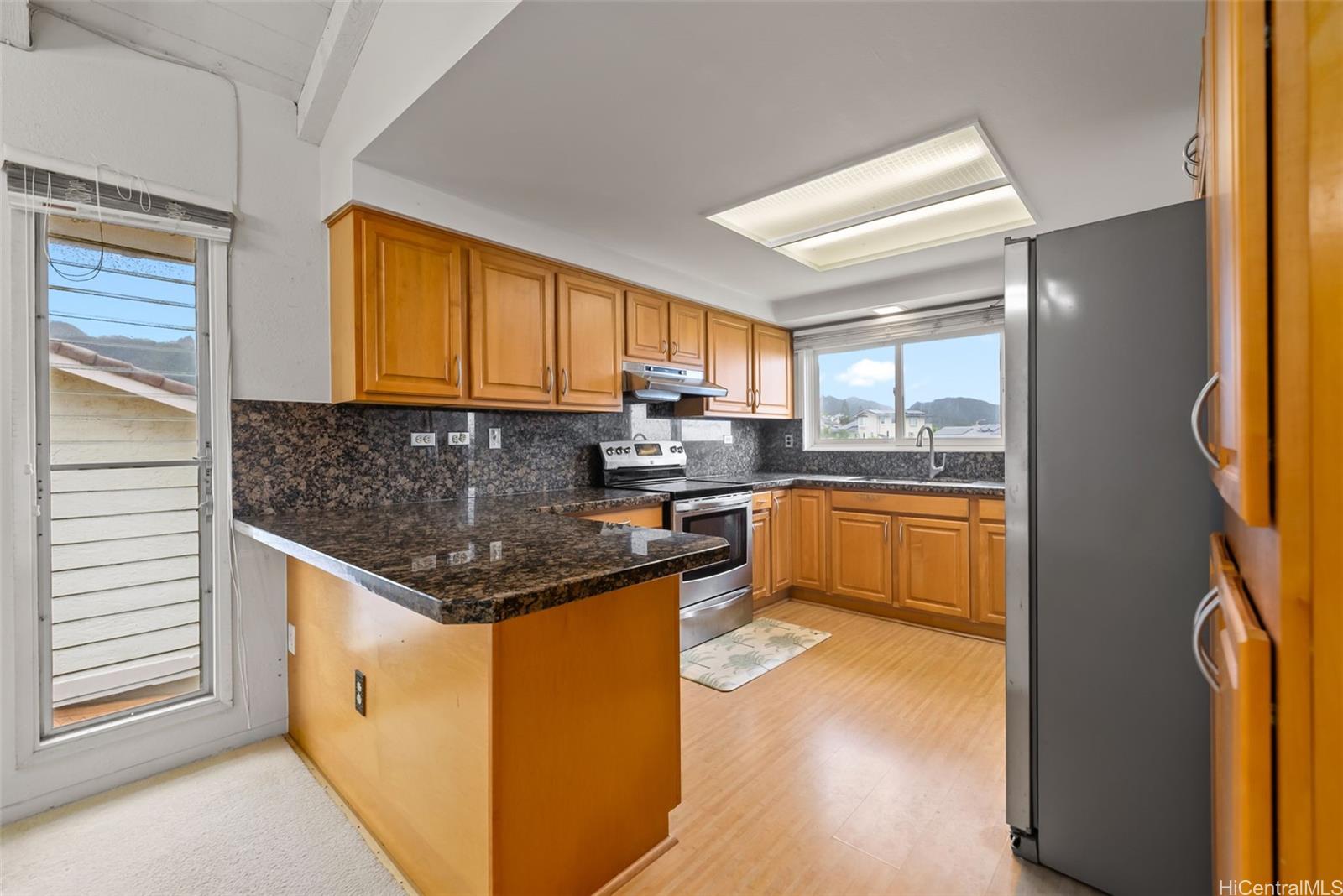 1059 Kaumoku Street