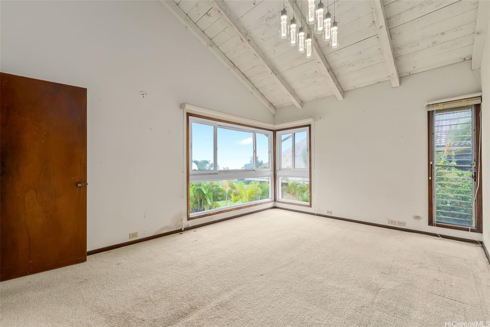 1059 Kaumoku Street