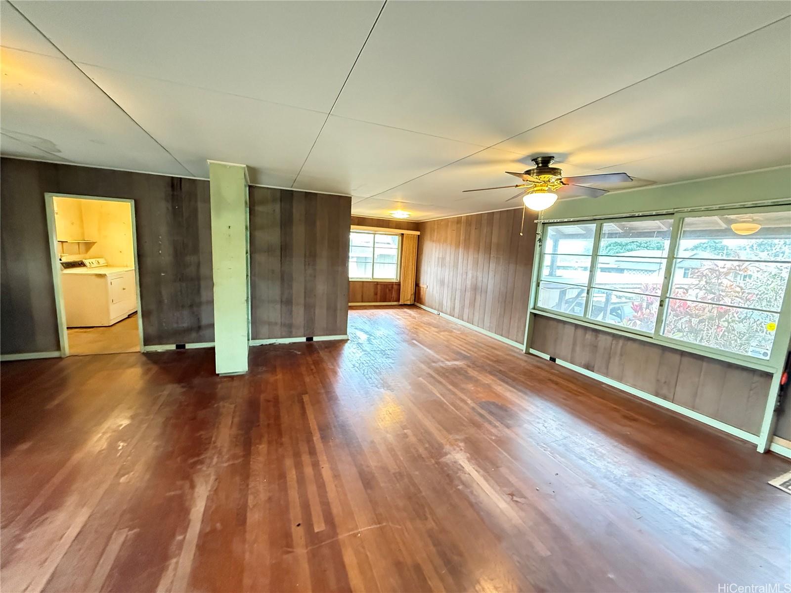 Photo 3 of 20