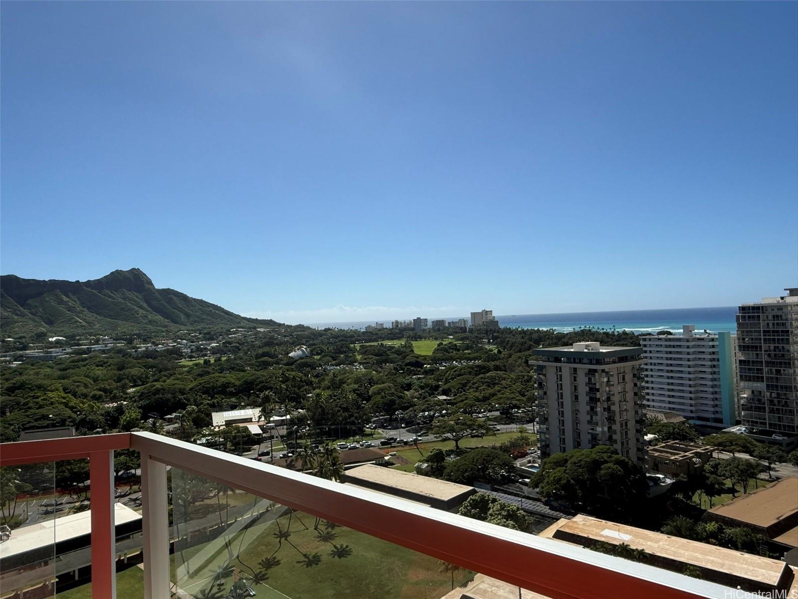 2600 Pualani Way 2005