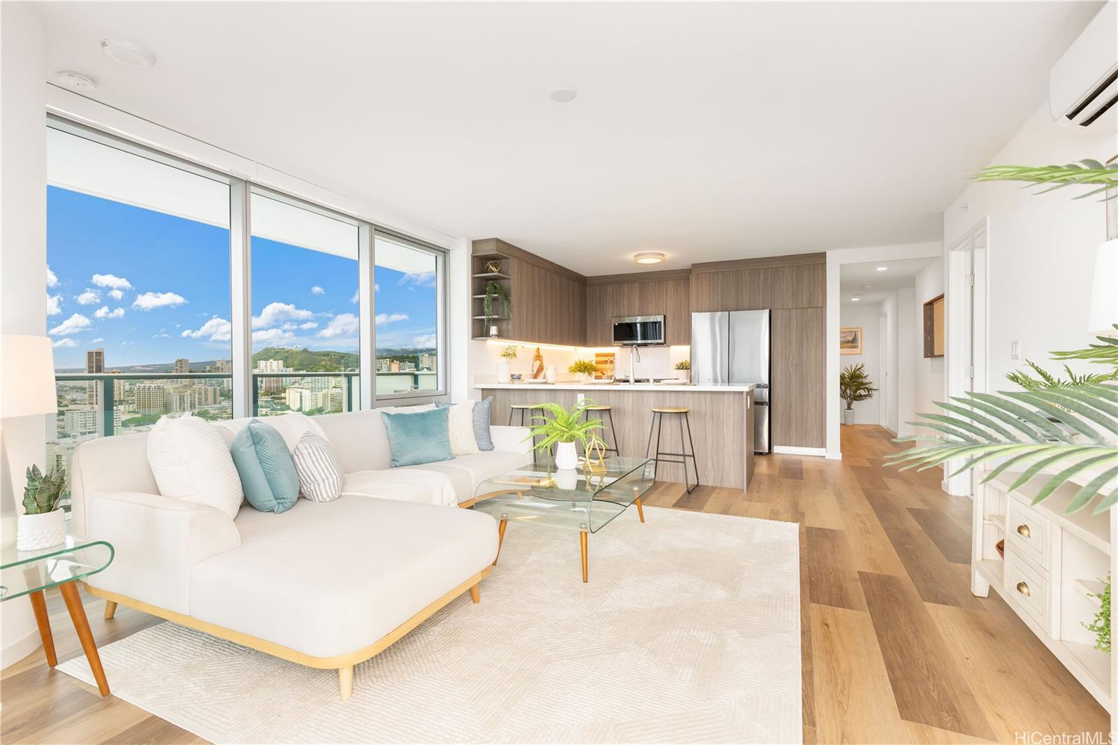 1500 Rycroft Street  Unit 2412R