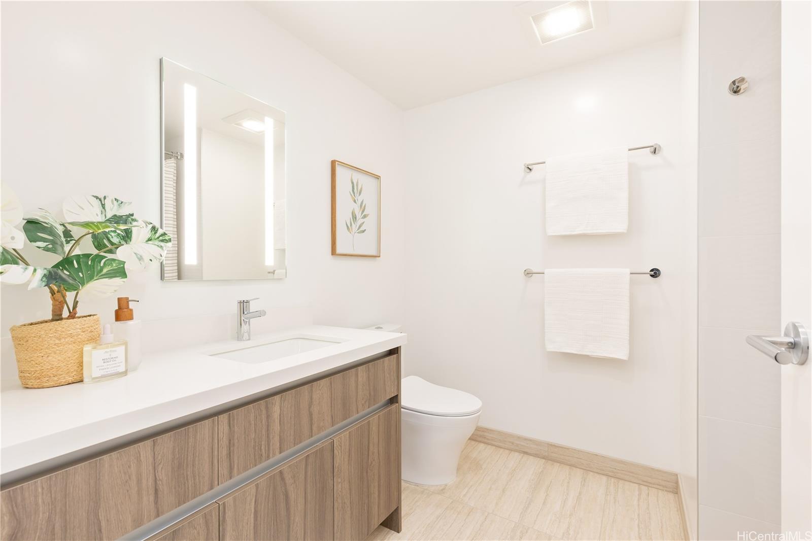 1500 Rycroft Street  Unit 2412R