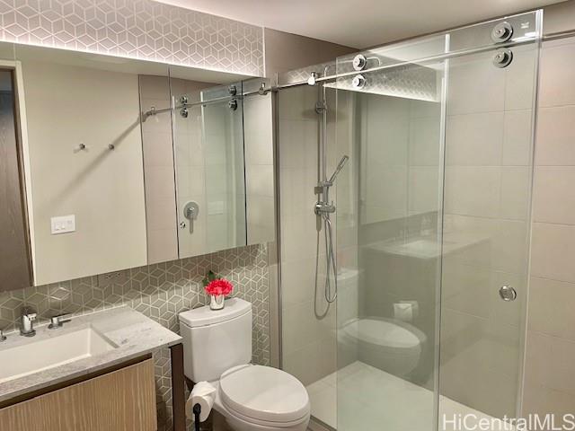 Photo 10 of 25