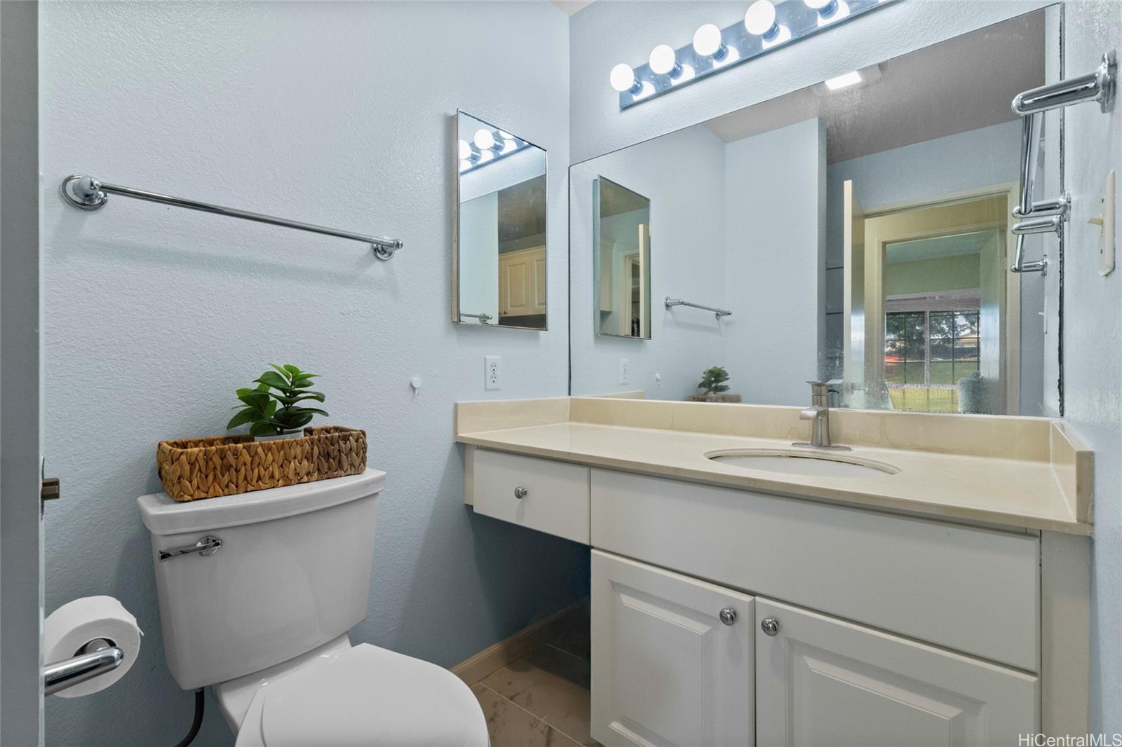 94-1348 Kulewa Loop  Unit 7U