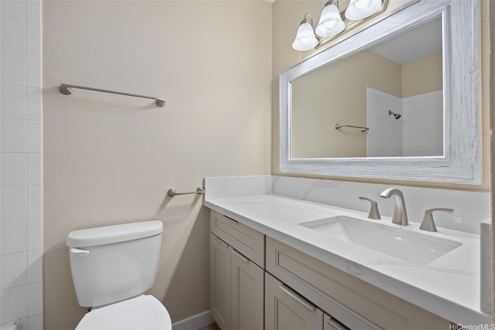98 1030 Moanalua Road  Unit 5-201