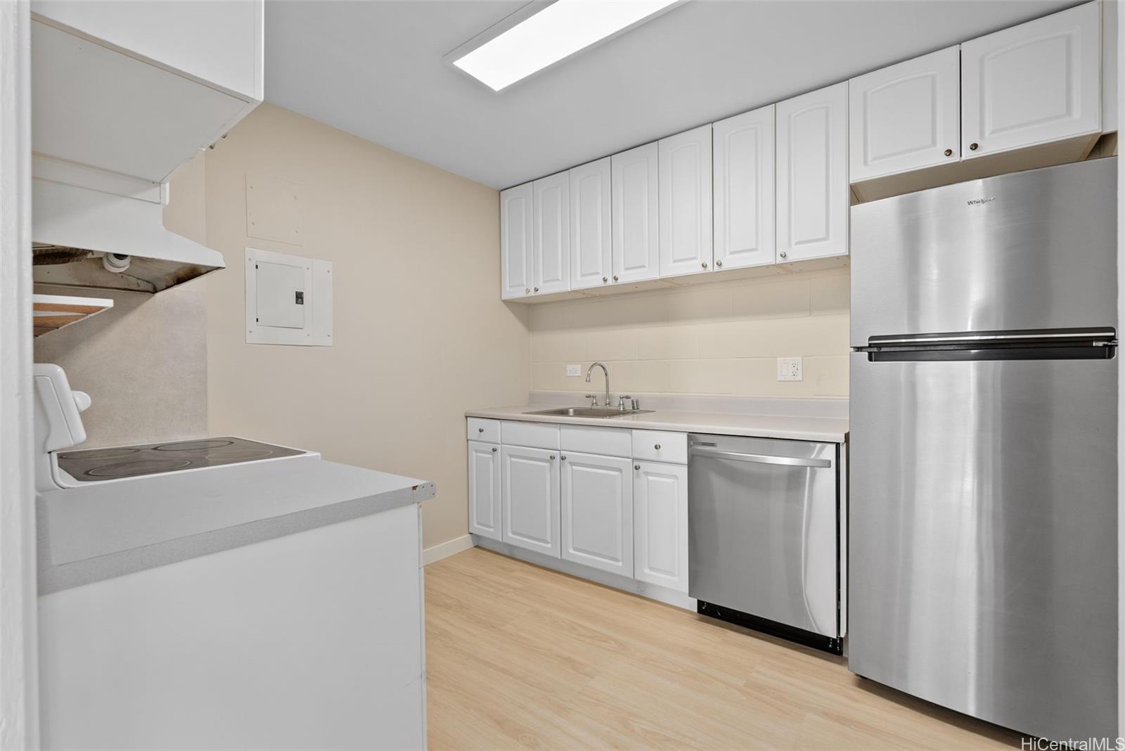 98 1030 Moanalua Road  Unit 5-201