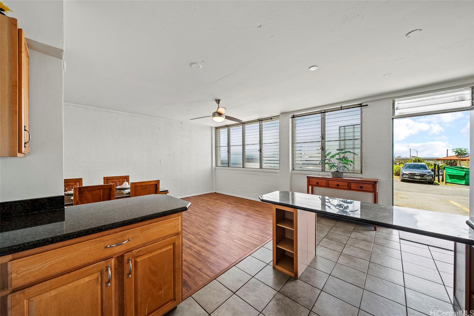 94-249 Waikele Road  Unit B4
