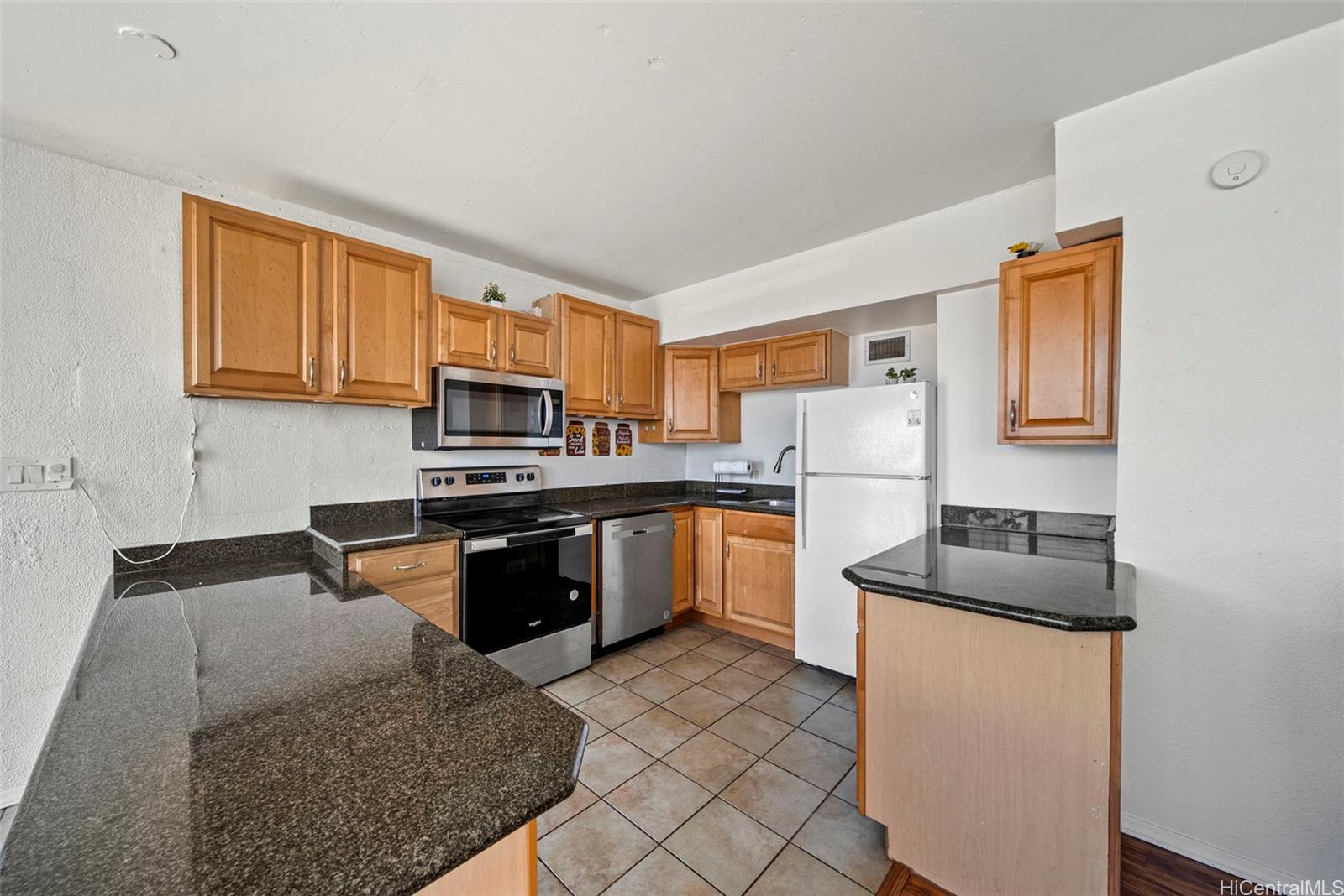 94-249 Waikele Road  Unit B4