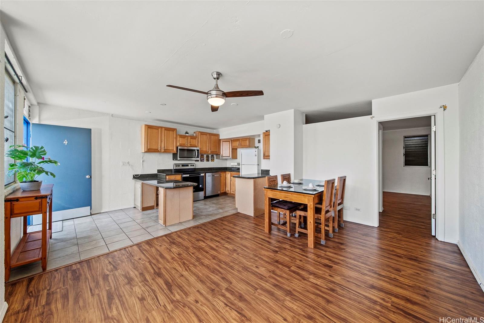 94-249 Waikele Road  Unit B4