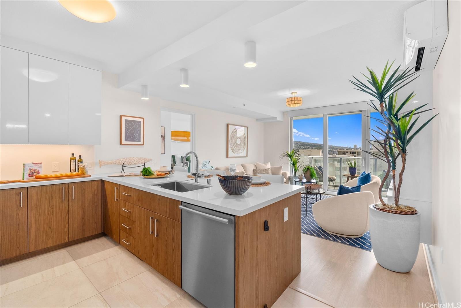 629 Keeaumoku Street  Unit 2009