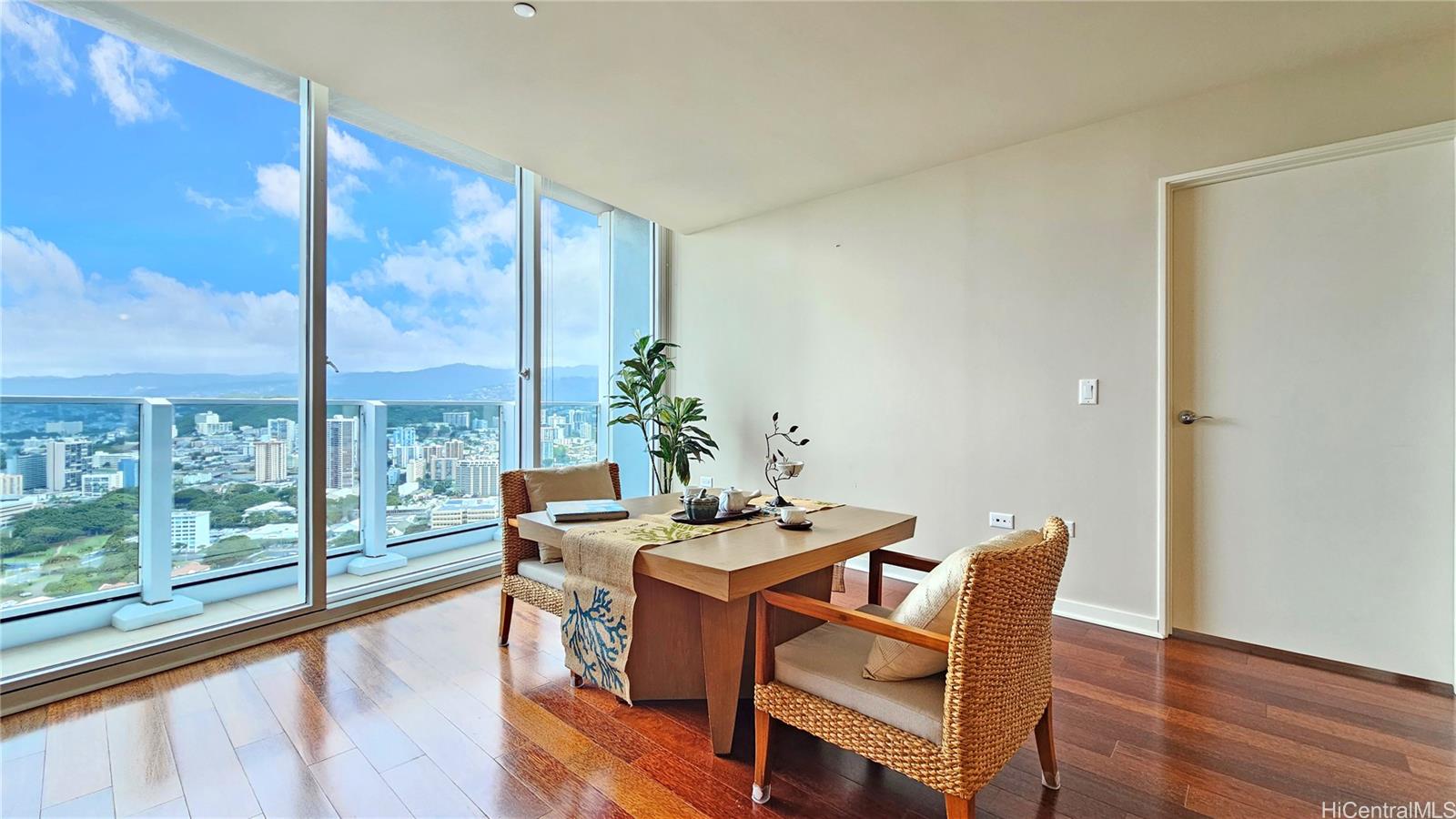 1288 Kapiolani Boulevard  Unit I-PH9 (#4809)