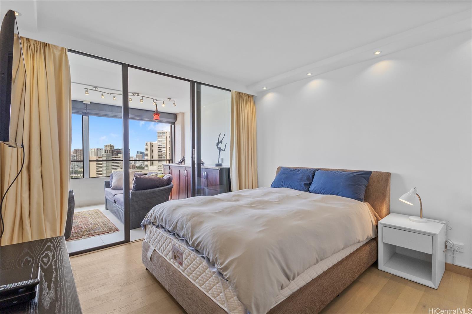 583 Kamoku Street  Unit DH/2807
