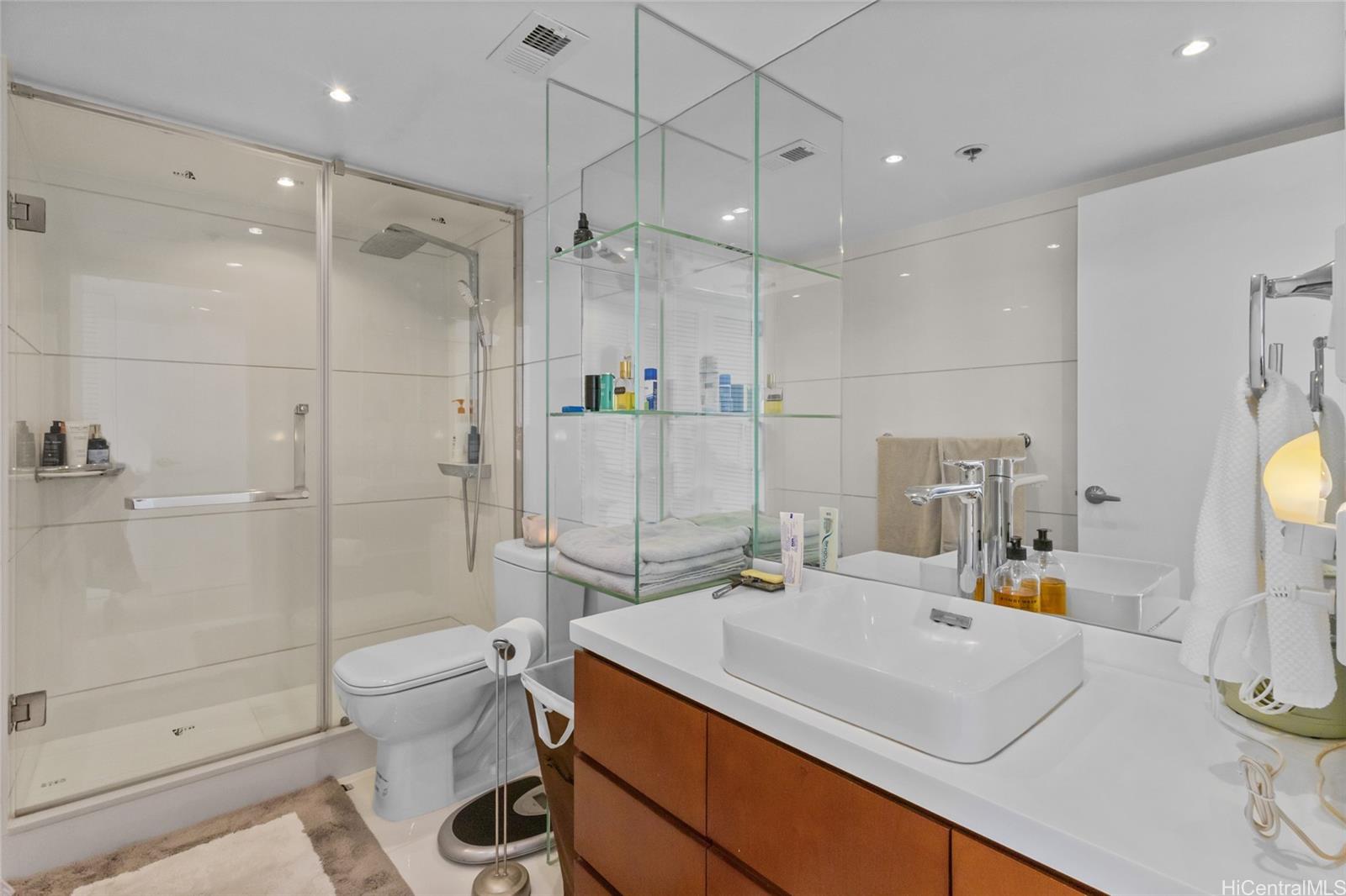 583 Kamoku Street  Unit DH/2807