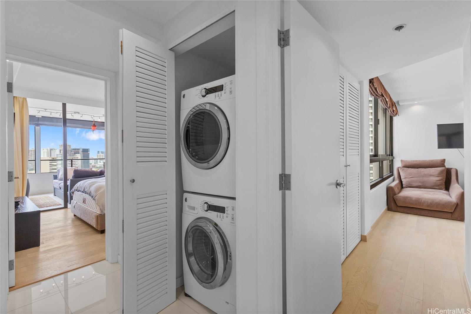 583 Kamoku Street  Unit DH/2807